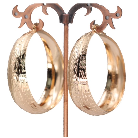 New Gold Filled Vintage Hoop Earrings, NICE EARRINGS, CUTE EARRINGS - Picture 5 of 5